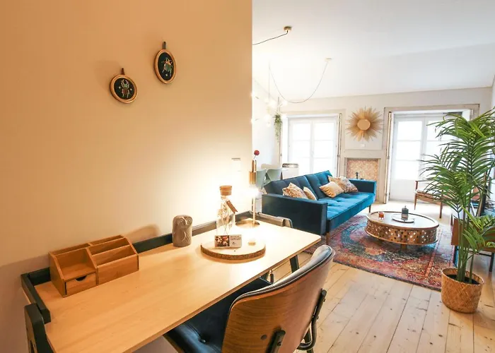 Virtudes Irresistible Getaway Porto