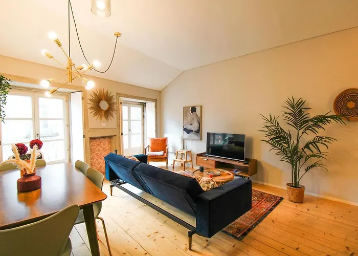 Virtudes Irresistible Getaway * Porto