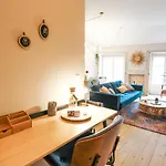 Virtudes Irresistible Getaway Porto
